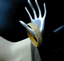 CHAMPAGNE RHINESTONE BANGLE BRACELET UNMARKED